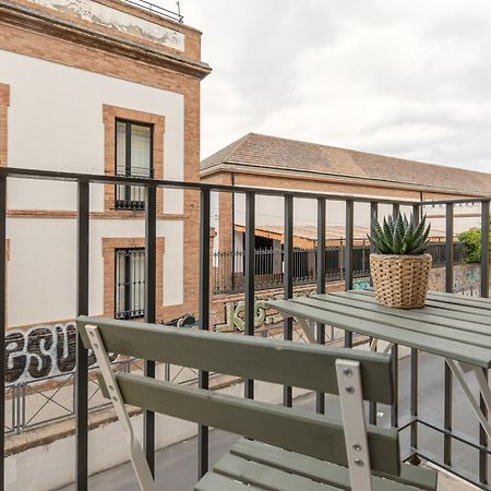 Isg Apartments Becquer Free Parking Inside The Building Sevilla Eksteriør bilde