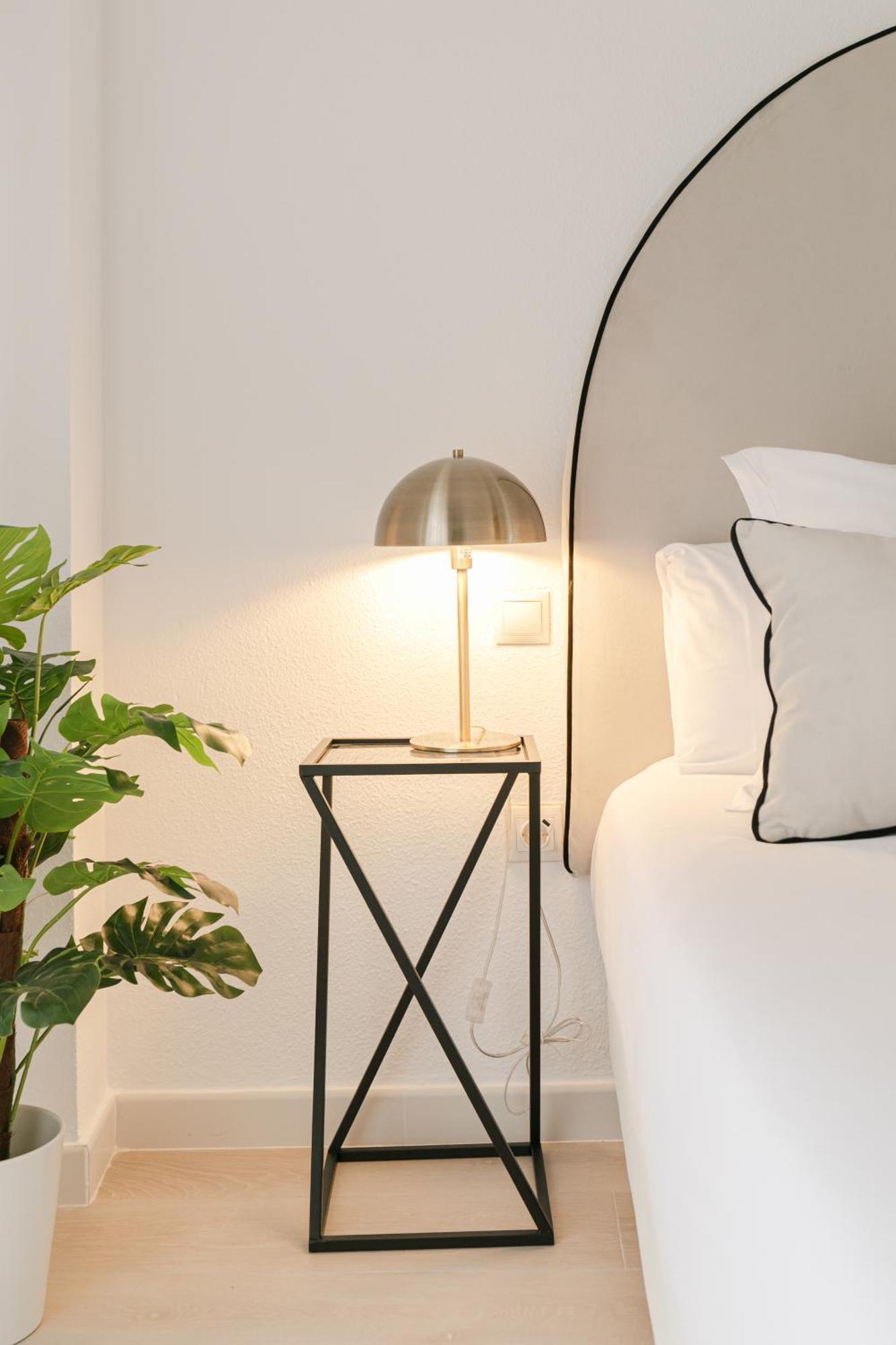 Isg Apartments Becquer Free Parking Inside The Building Sevilla Eksteriør bilde