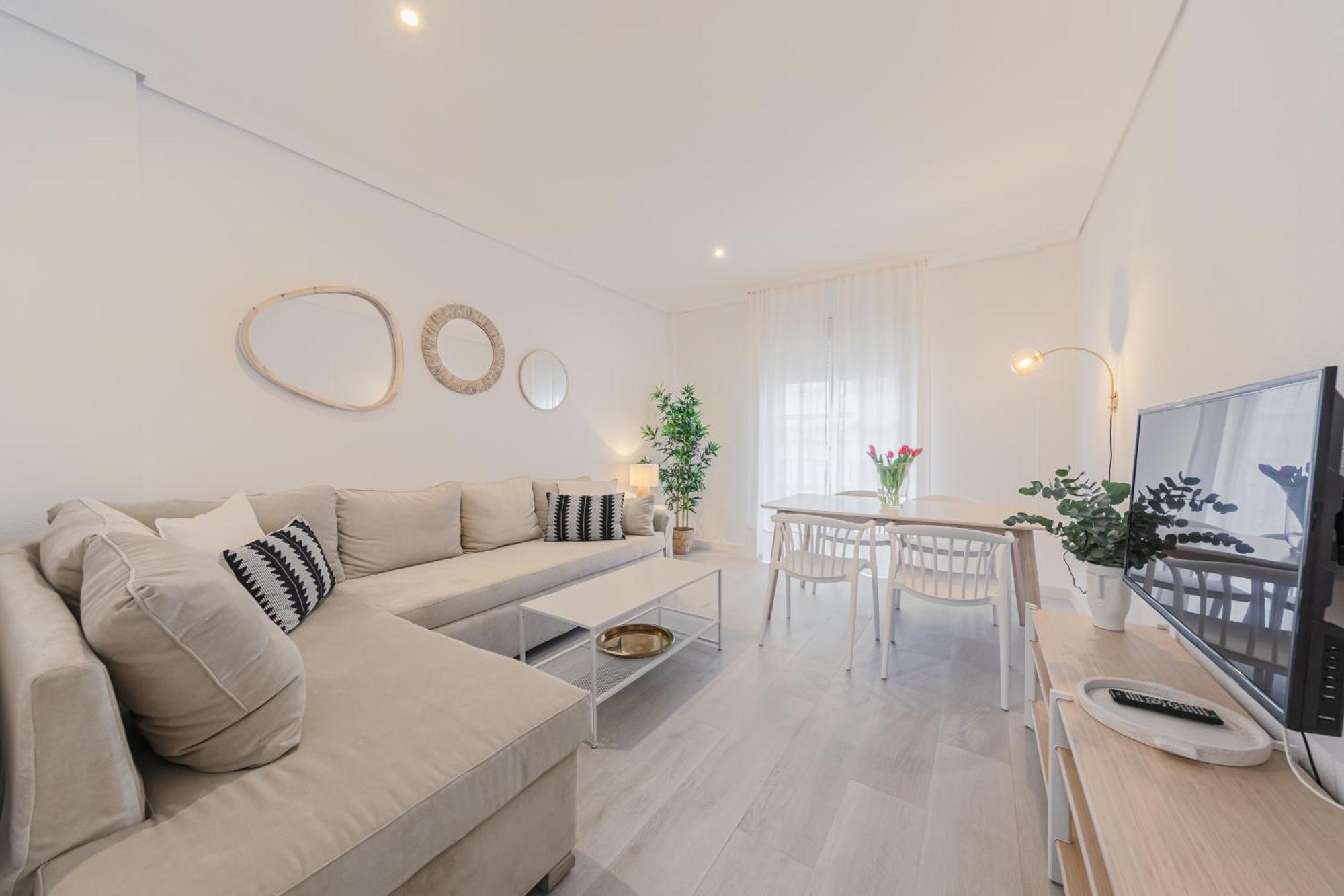 Isg Apartments Becquer Free Parking Inside The Building Sevilla Eksteriør bilde