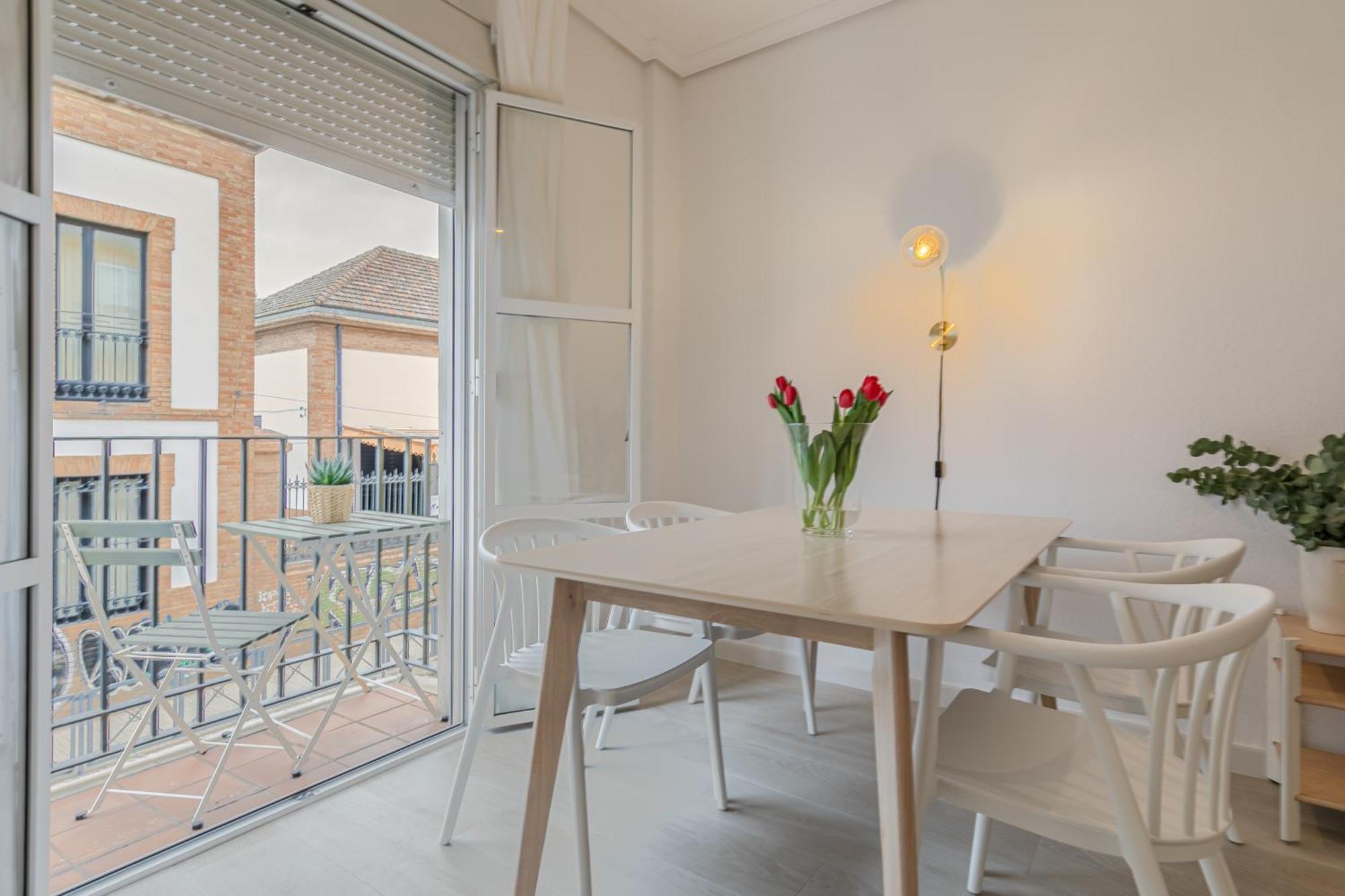 Isg Apartments Becquer Free Parking Inside The Building Sevilla Eksteriør bilde